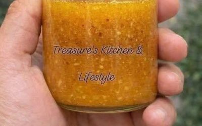 Turmeric, ginger, cinnamon, lemon juice, and raw honey.